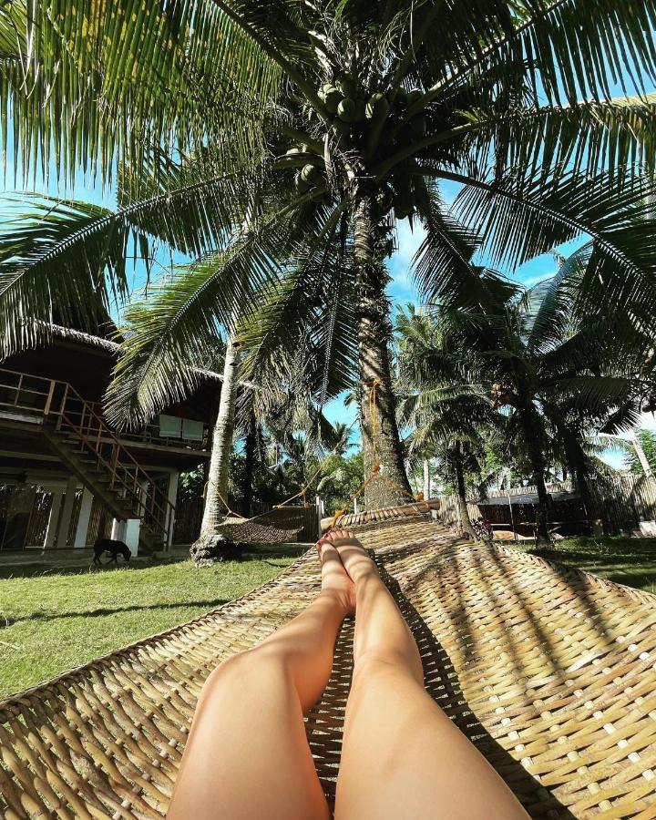 Siargao Sunflower Suites جنرال لونا المظهر الخارجي الصورة