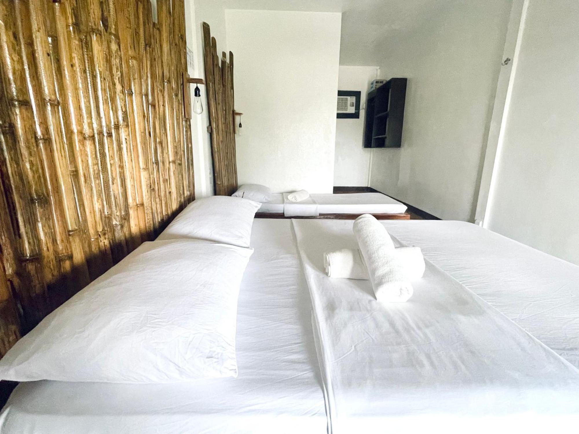 Siargao Sunflower Suites جنرال لونا المظهر الخارجي الصورة