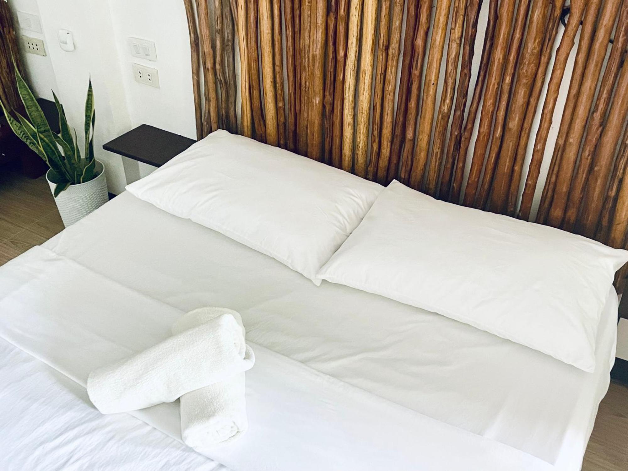 Siargao Sunflower Suites جنرال لونا المظهر الخارجي الصورة
