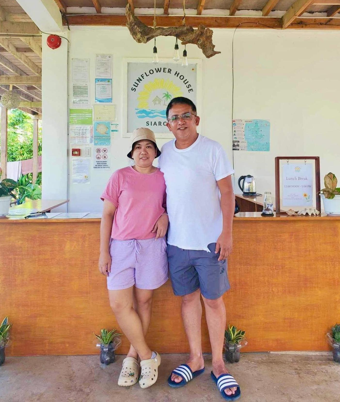 Siargao Sunflower Suites جنرال لونا المظهر الخارجي الصورة