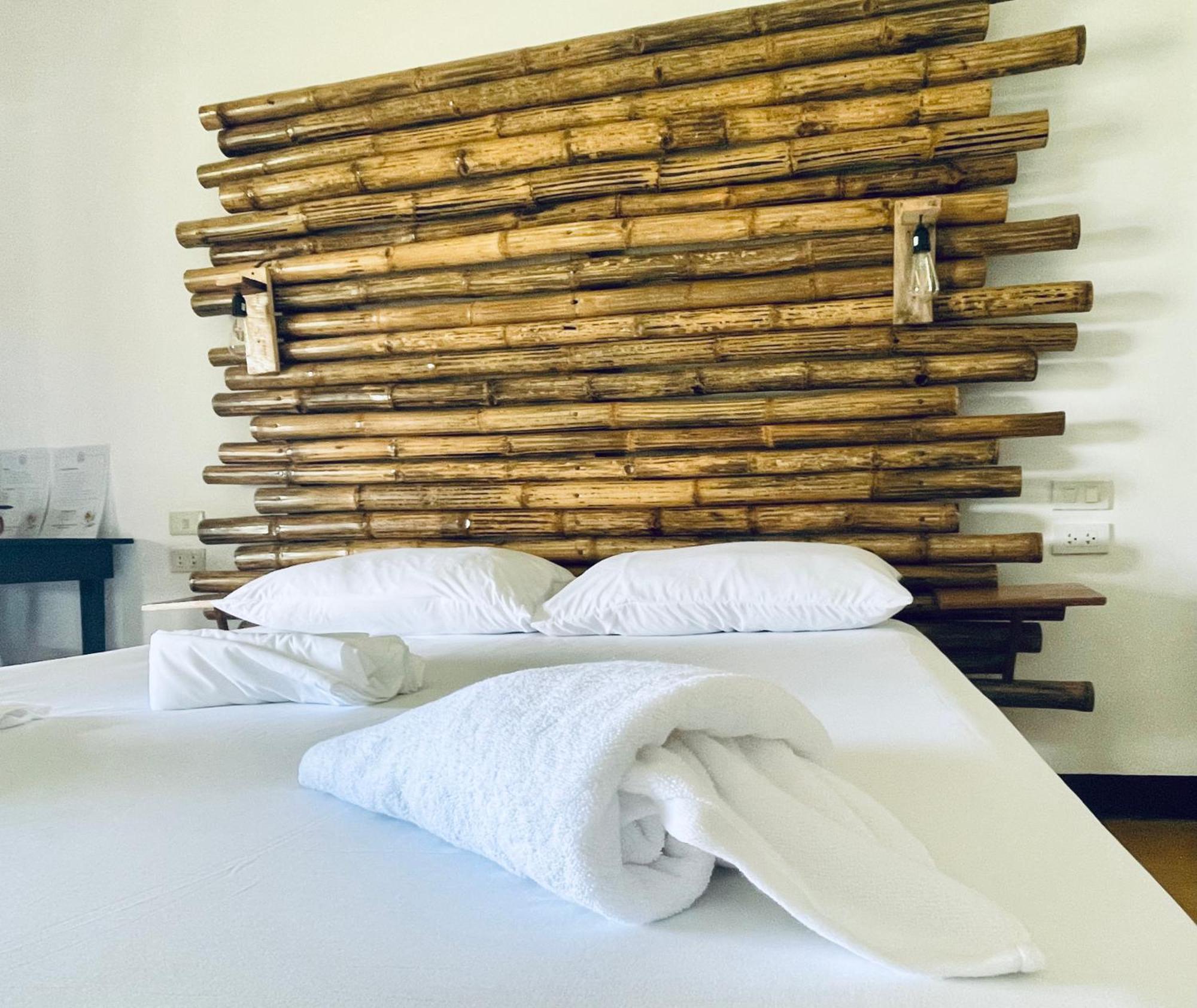 Siargao Sunflower Suites جنرال لونا المظهر الخارجي الصورة